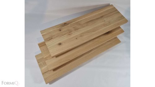 Treppenstufe aus massiver europäischer Eiche - Qualität RUSTIC